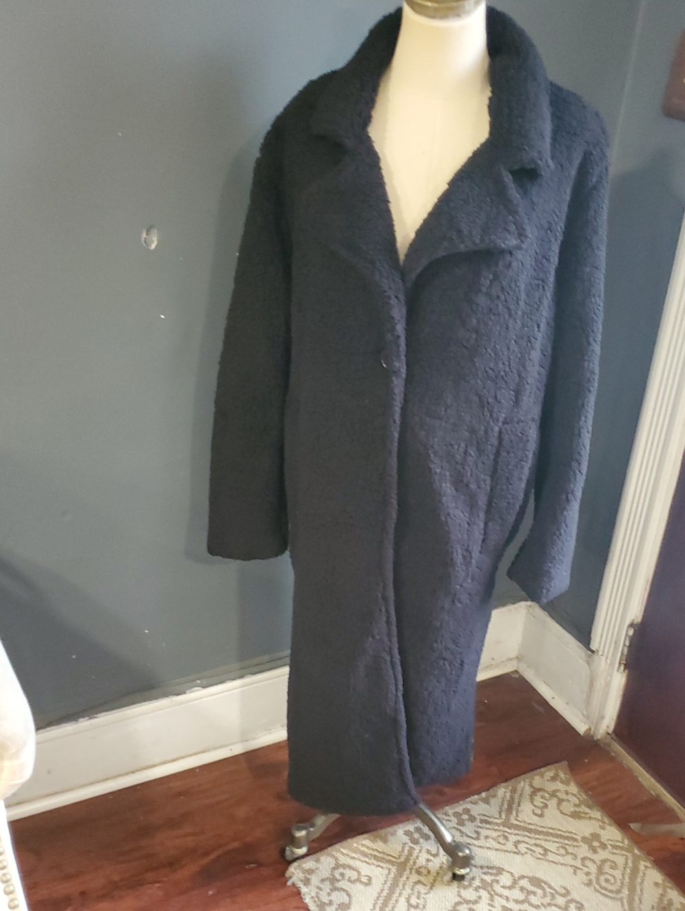 Cozy Black Teddy Coat with Notched Collar